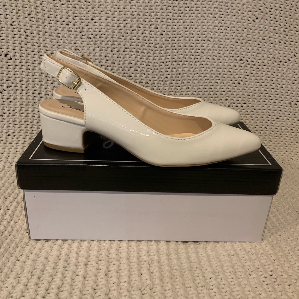 New in Box Qupid Swing White Crinkle Shoes